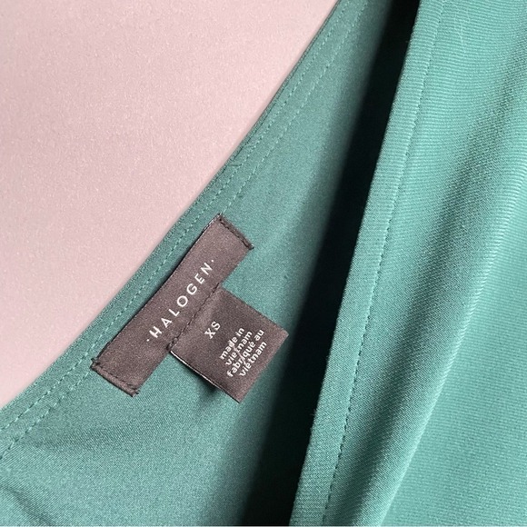 HALOGEN XS Green V Neck Short Sleeve‎ Casual Dress NWT - Picture 4 of 8